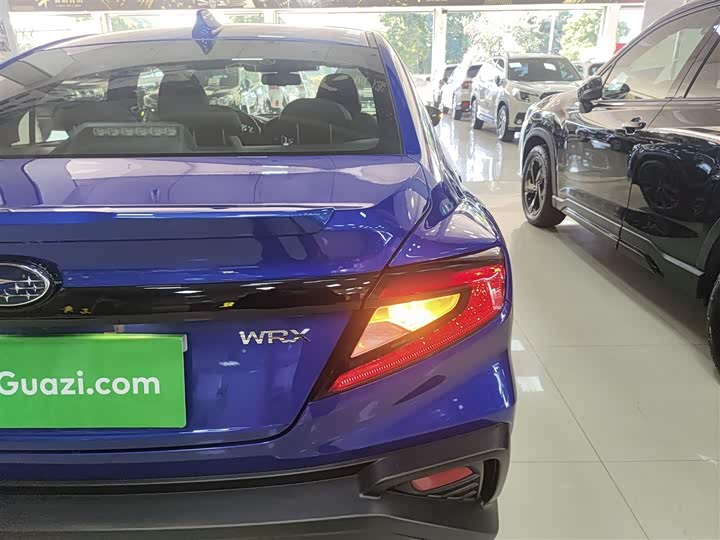 Фото 8 - Subaru WRX