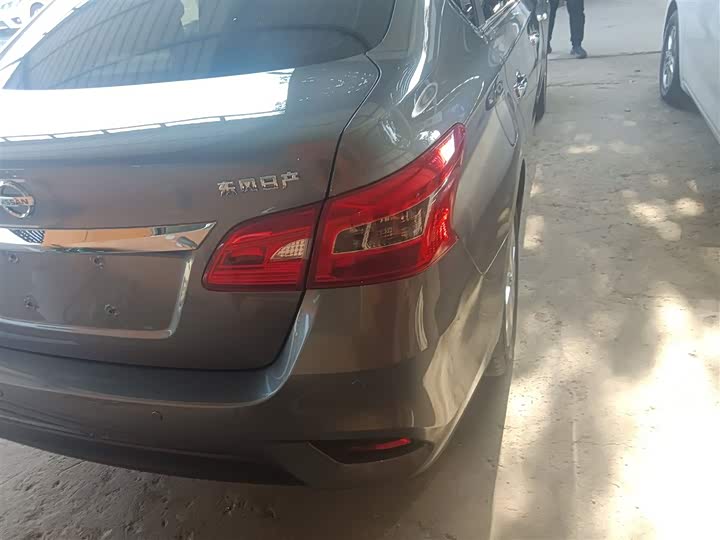 Фото 8 - Nissan Sylphy