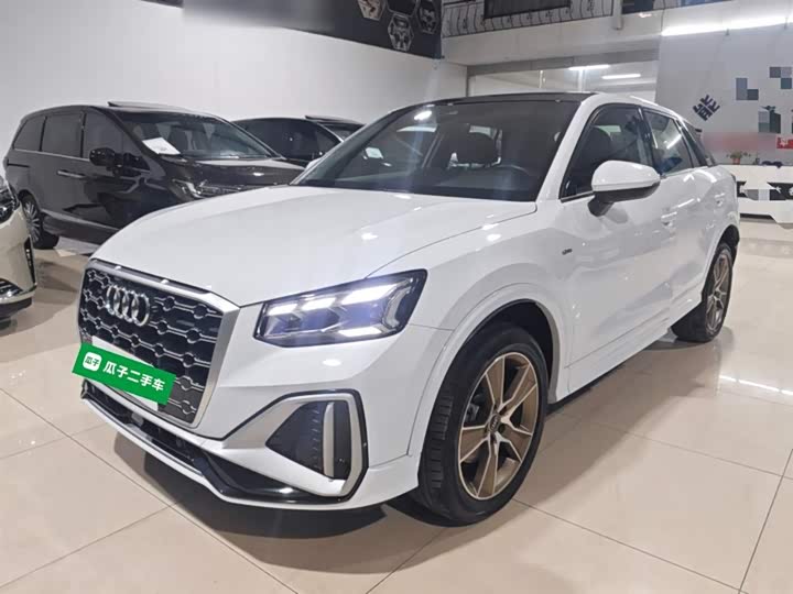 Фото 1 - Audi Q2L