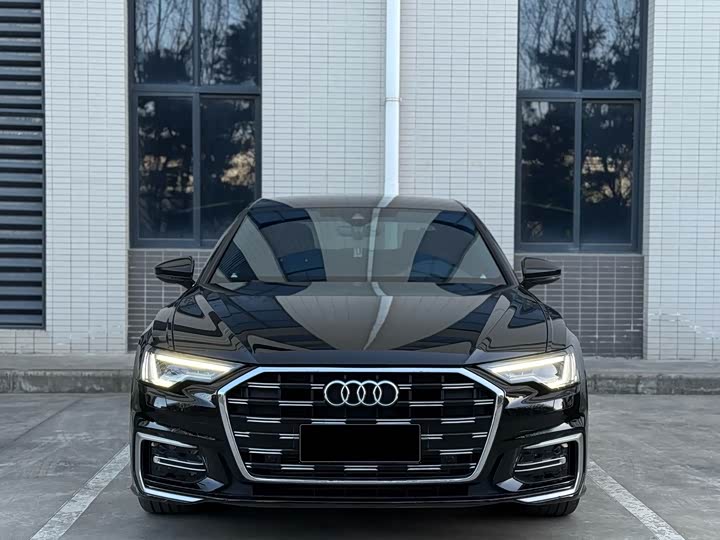 Фото 3 - Audi A6L
