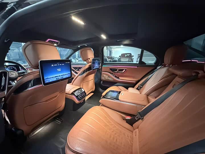 Фото 7 - Mercedes-Benz S-Class