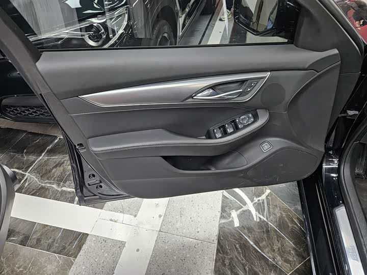 Фото 5 - Cadillac CT5