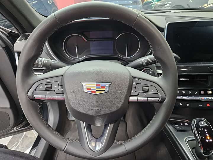 Фото 7 - Cadillac CT5