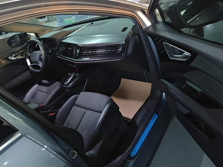 Фото 8 - Audi Q4 e-tron