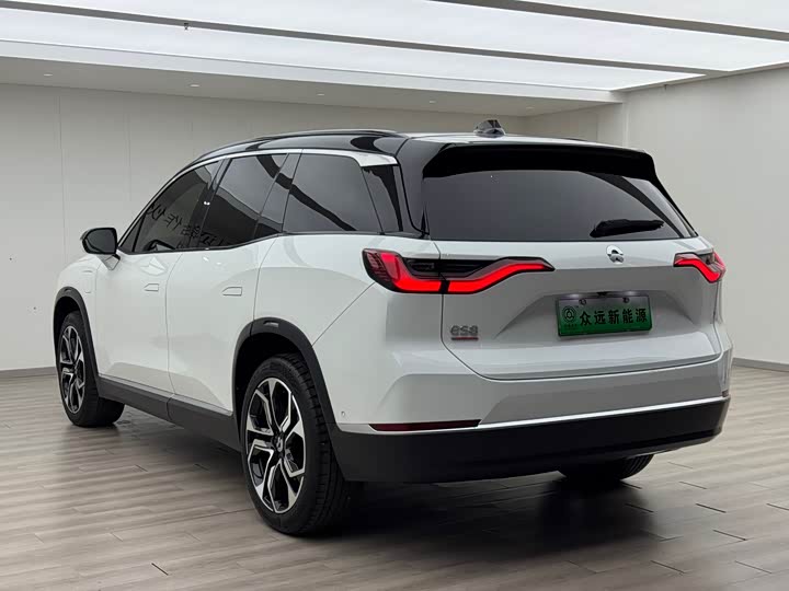 Фото 7 - Nio ES8