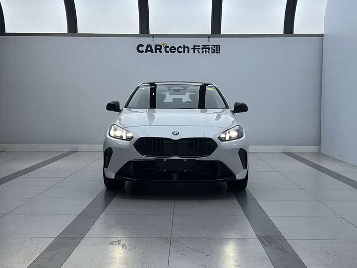 Фото 2 - BMW 2 Series