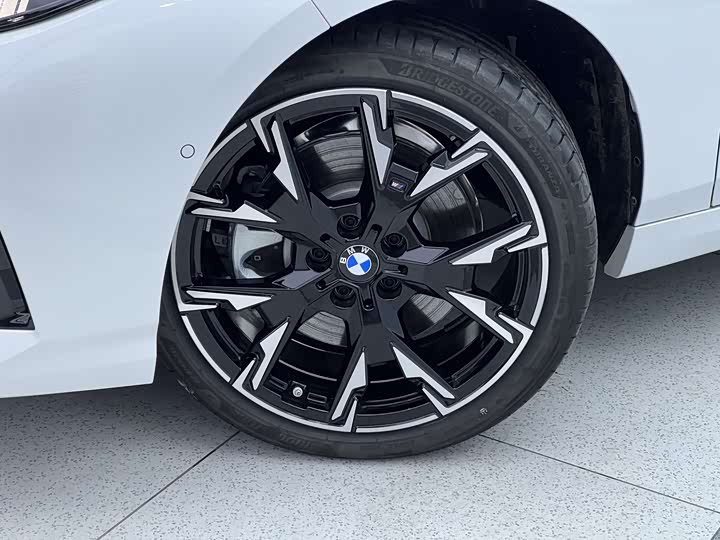 Фото 8 - BMW 2 Series