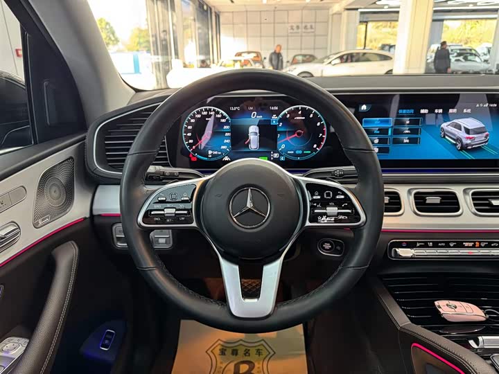 Фото 9 - Mercedes-Benz GLE-Class