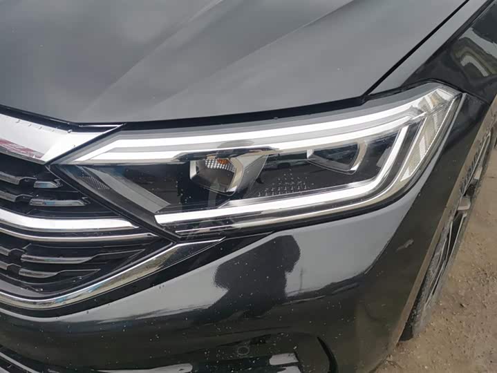 Фото 5 - Volkswagen Sagitar L