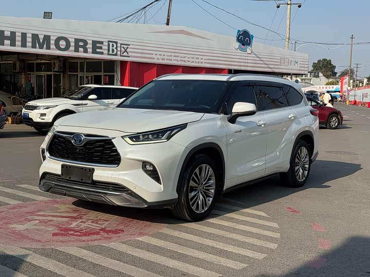 Фото 1 - Toyota Highlander