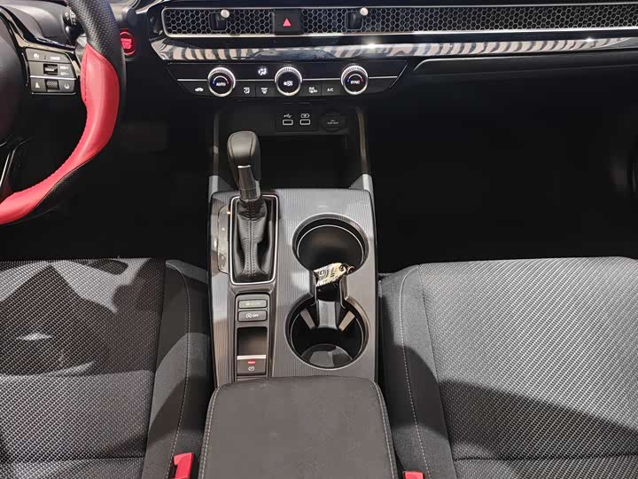 Фото 8 - Honda Integra