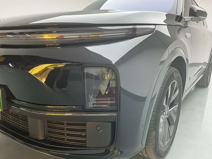 Фото 8 - LiXiang L7