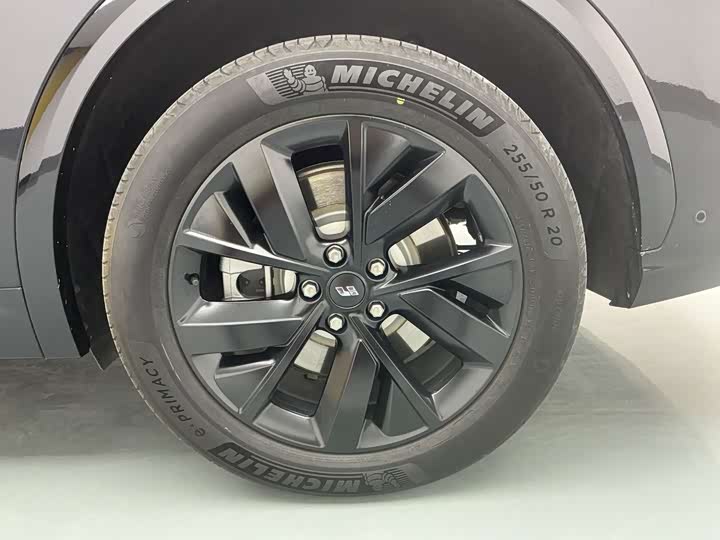 Фото 9 - LiXiang L7