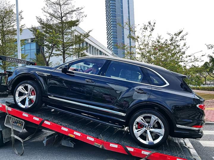 Фото 5 - Bentley Bentayga