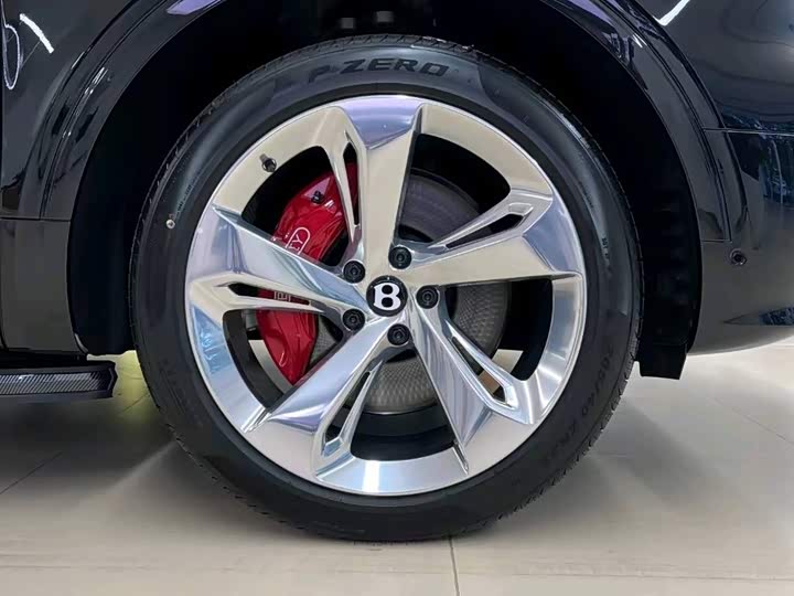 Фото 6 - Bentley Bentayga