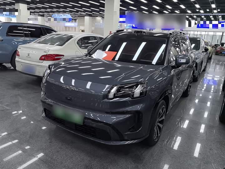 Фото 2 - GAC Aion V