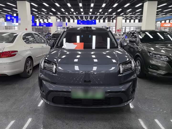 Фото 3 - GAC Aion V