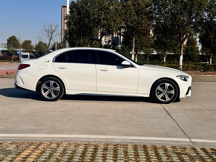 Фото 4 - Mercedes-Benz C-Class