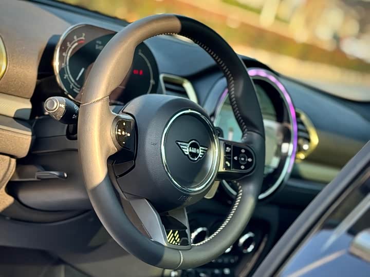 Фото 5 - Mini Clubman