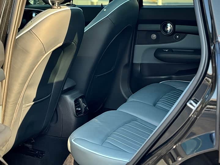 Фото 8 - Mini Clubman