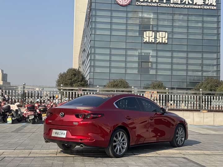 Фото 9 - Mazda 3 (Axela)