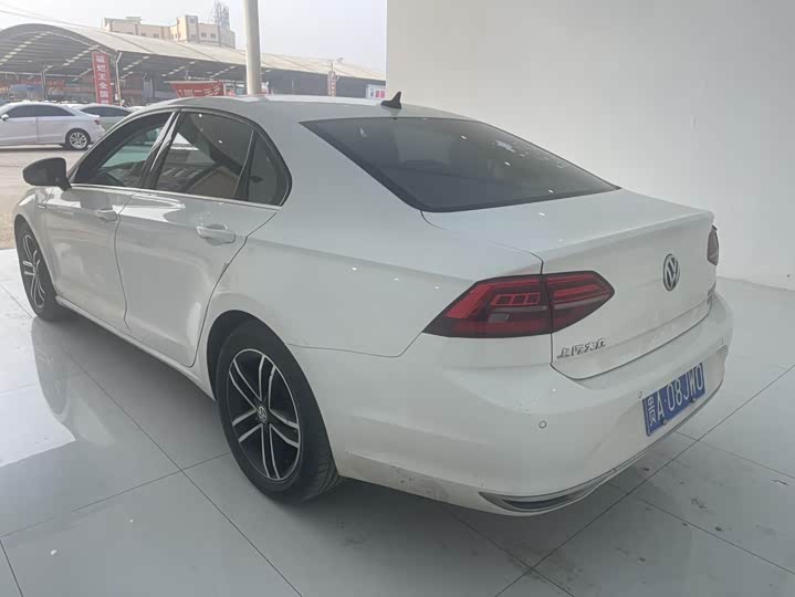 Фото 4 - Volkswagen Lamando L