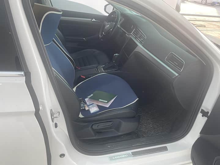 Фото 9 - Volkswagen Lamando L