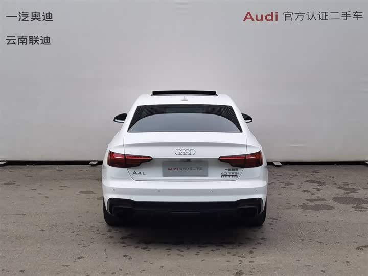 Фото 5 - Audi A4L