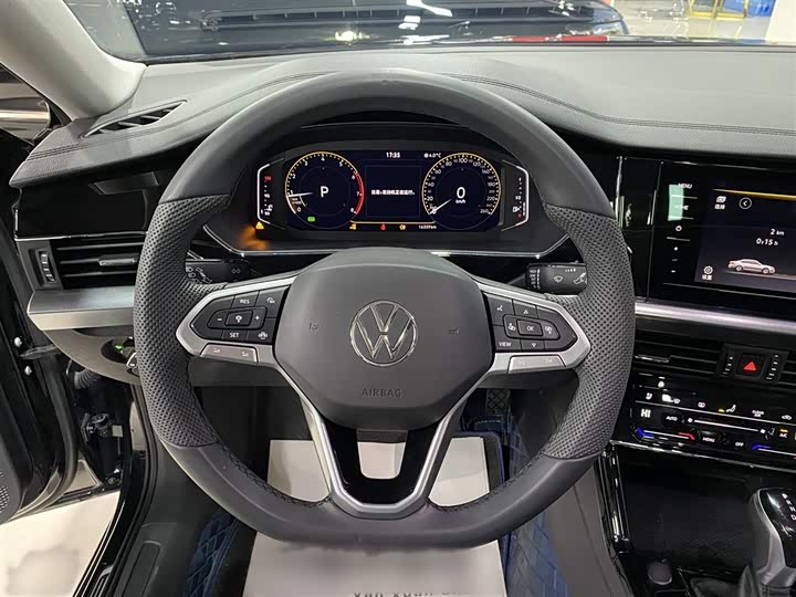 Фото 3 - Volkswagen Passat