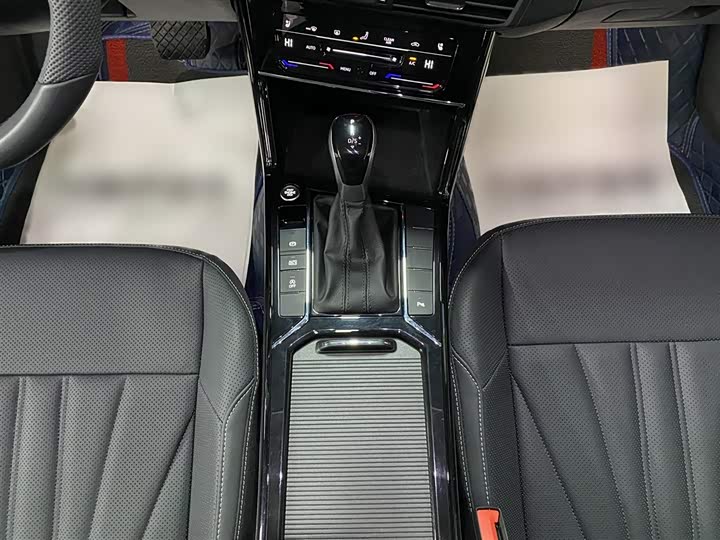 Фото 7 - Volkswagen Passat