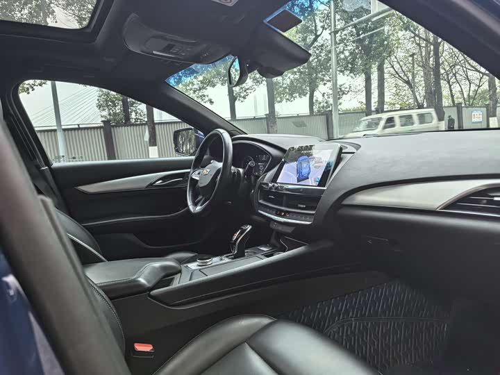 Фото 4 - Cadillac CT5