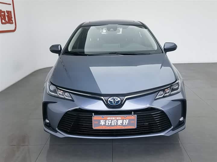 Фото 3 - Toyota Corolla