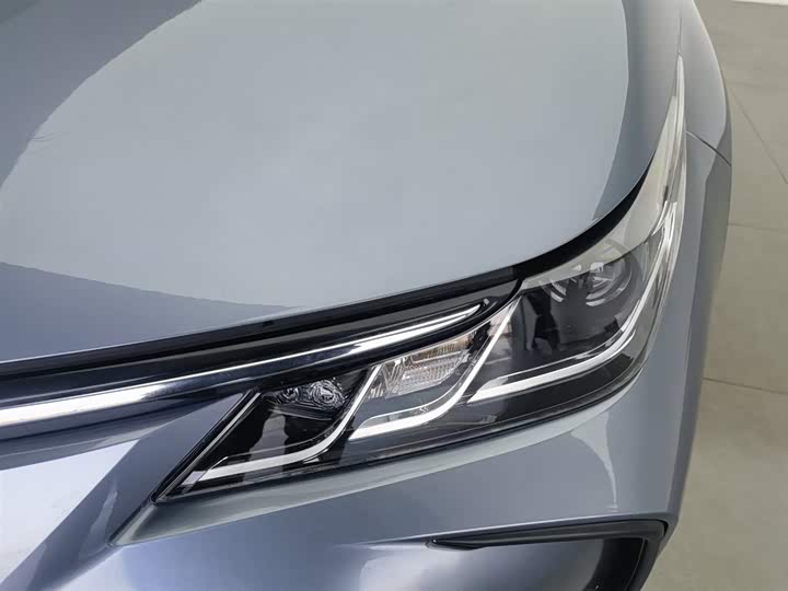 Фото 7 - Toyota Corolla