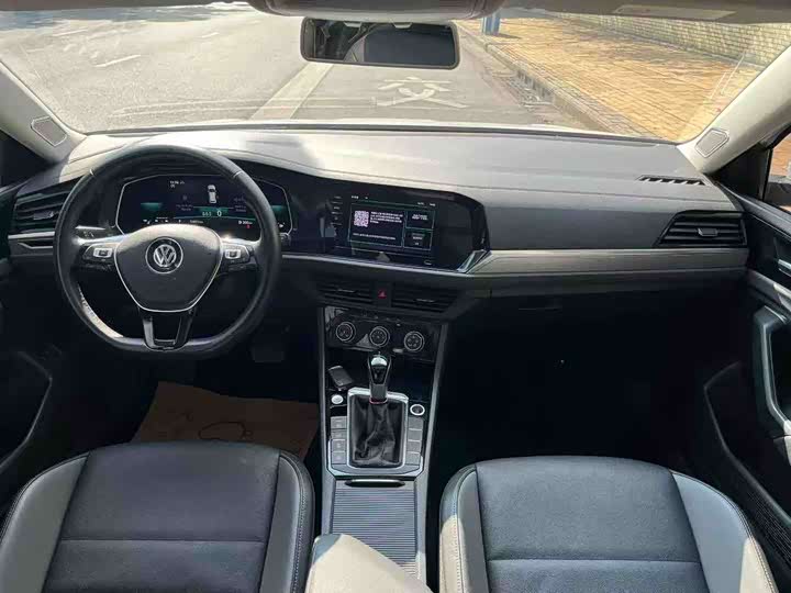 Фото 5 - Volkswagen Sagitar L