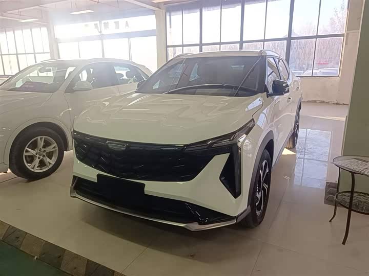 Фото 1 - Geely Atlas