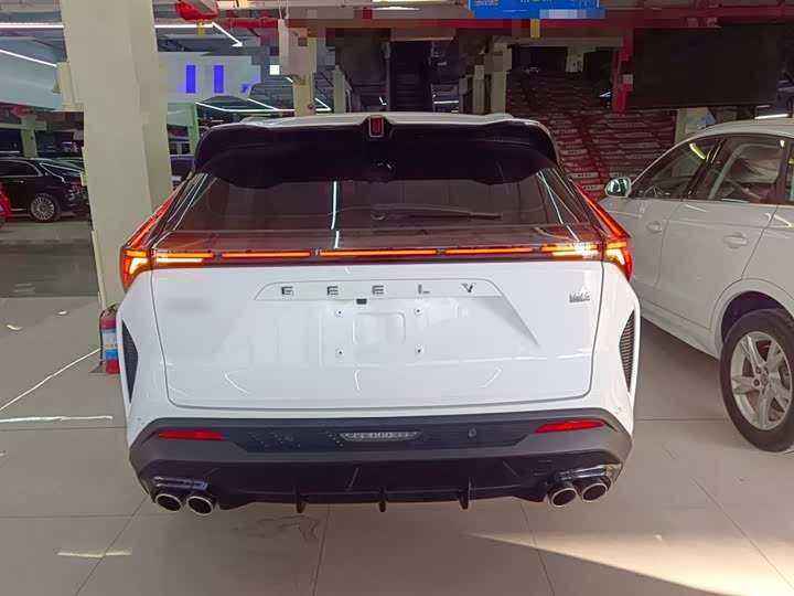 Фото 6 - Geely Atlas