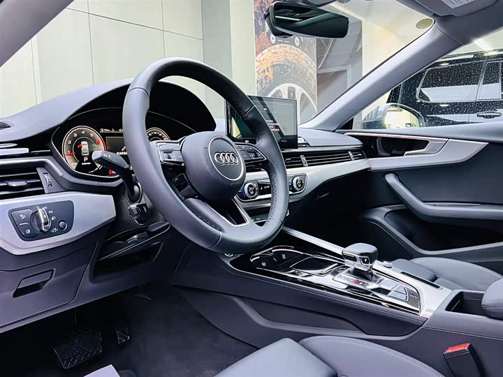 Фото 8 - Audi A5