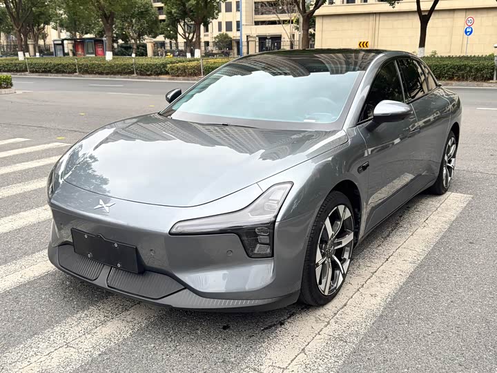 Фото 1 - XPeng Mona M03