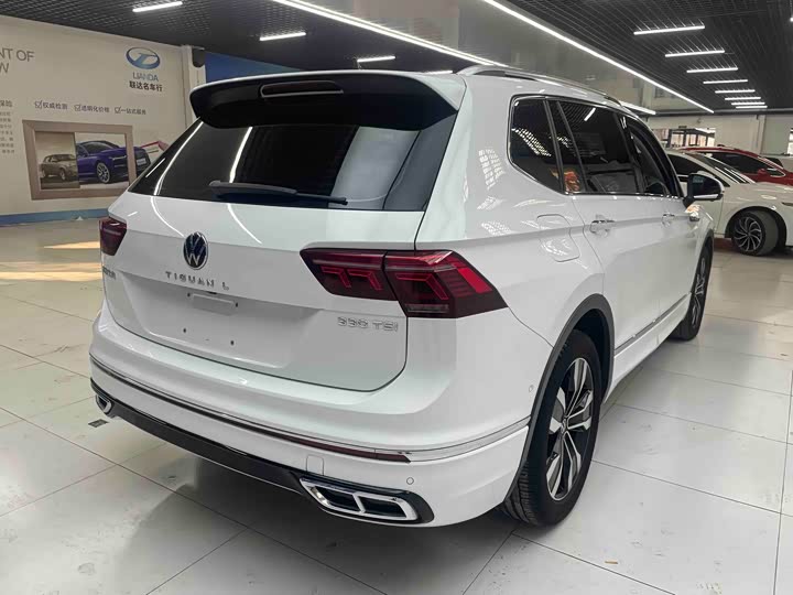 Фото 6 - Volkswagen Tiguan L Pro