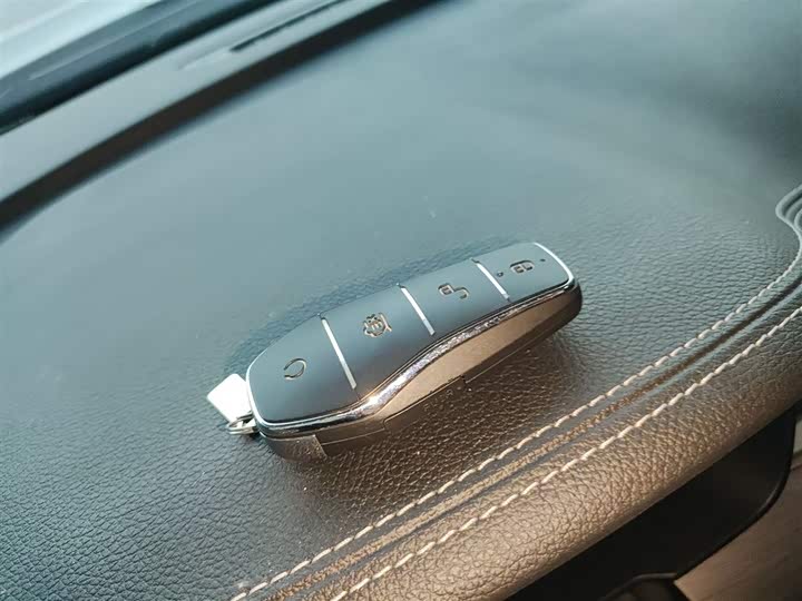 Фото 9 - BYD Qin EV