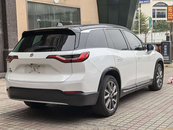 Фото 8 - Nio ES8