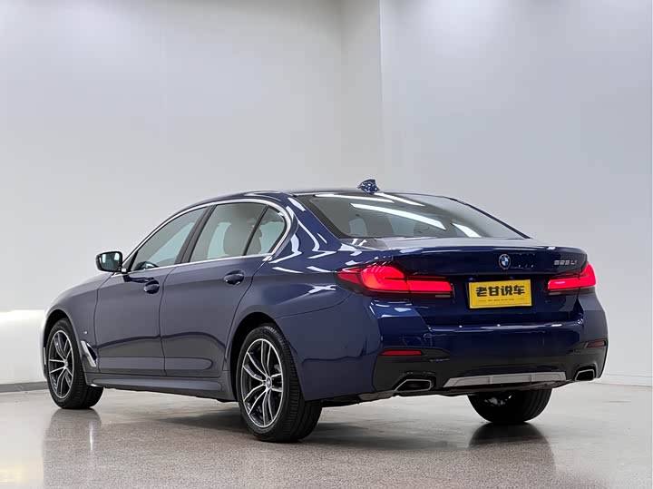 Фото 5 - BMW 5 Series