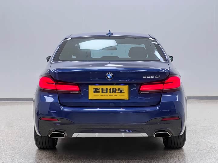 Фото 6 - BMW 5 Series