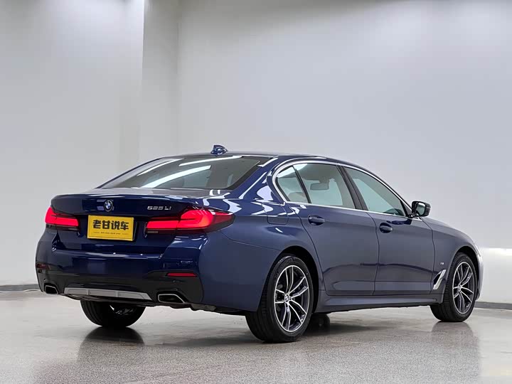 Фото 7 - BMW 5 Series