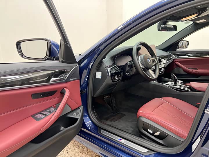 Фото 9 - BMW 5 Series