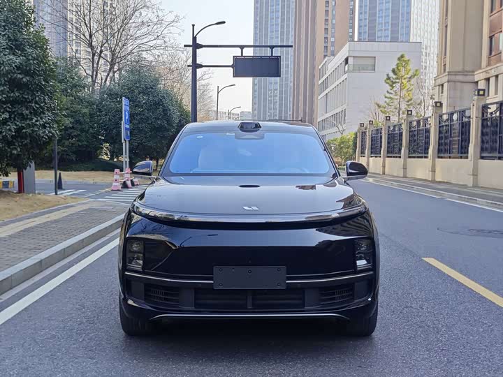 Фото 2 - LiXiang L9