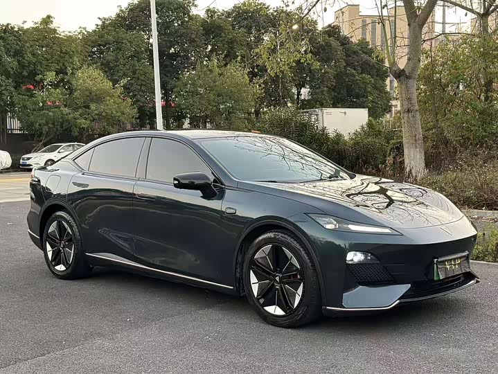 Фото 1 - Changan Deepal SL03