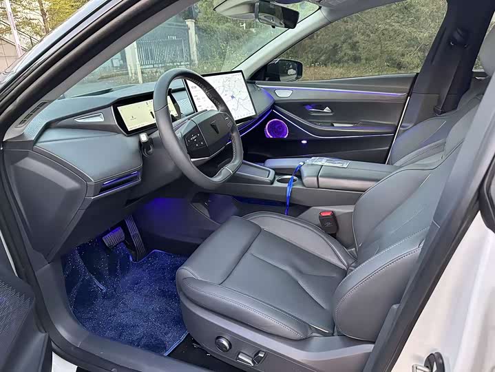 Фото 4 - Changan Deepal SL03