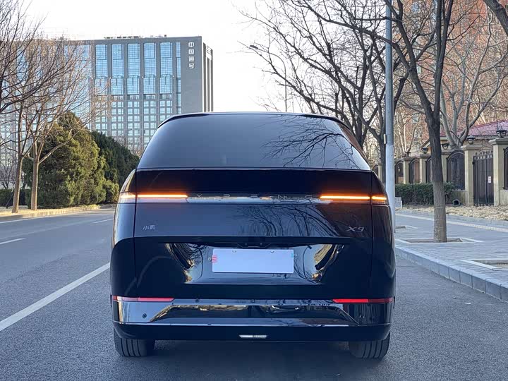 Фото 6 - XPeng X9