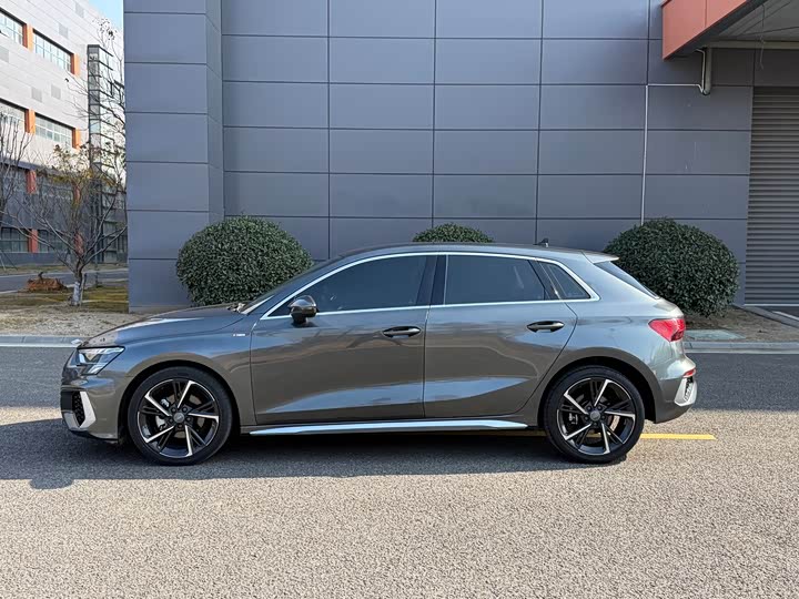 Фото 5 - Audi A3